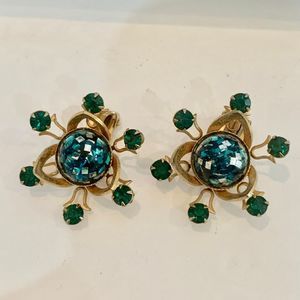 VTG Clip Earrings Atomic Style W/Green Gemstones